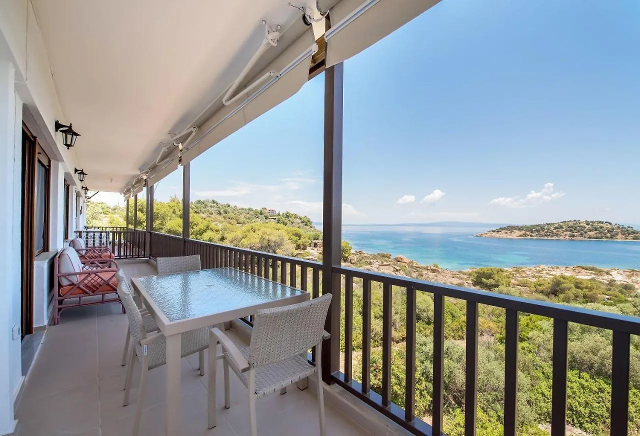 #Nereus Seafront Apts By Halu! Villas Ormos Panagias