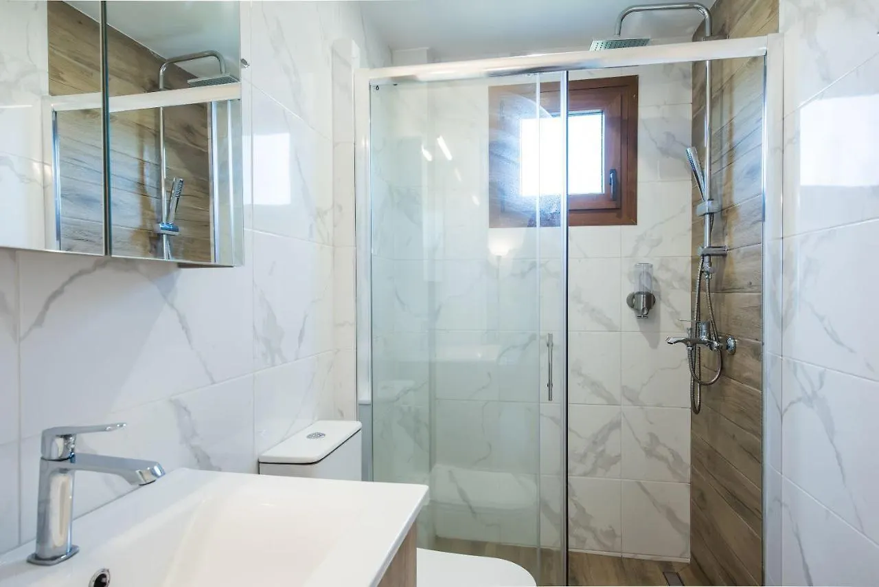 #Nereus Seafront Apts By Halu! Villas Ormos Panagias