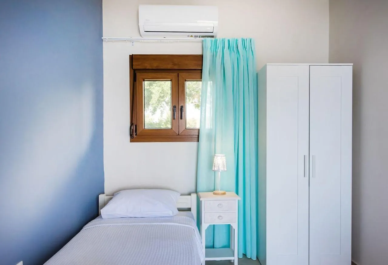 #Nereus Seafront Apts By Halu! Villas Ormos Panagias